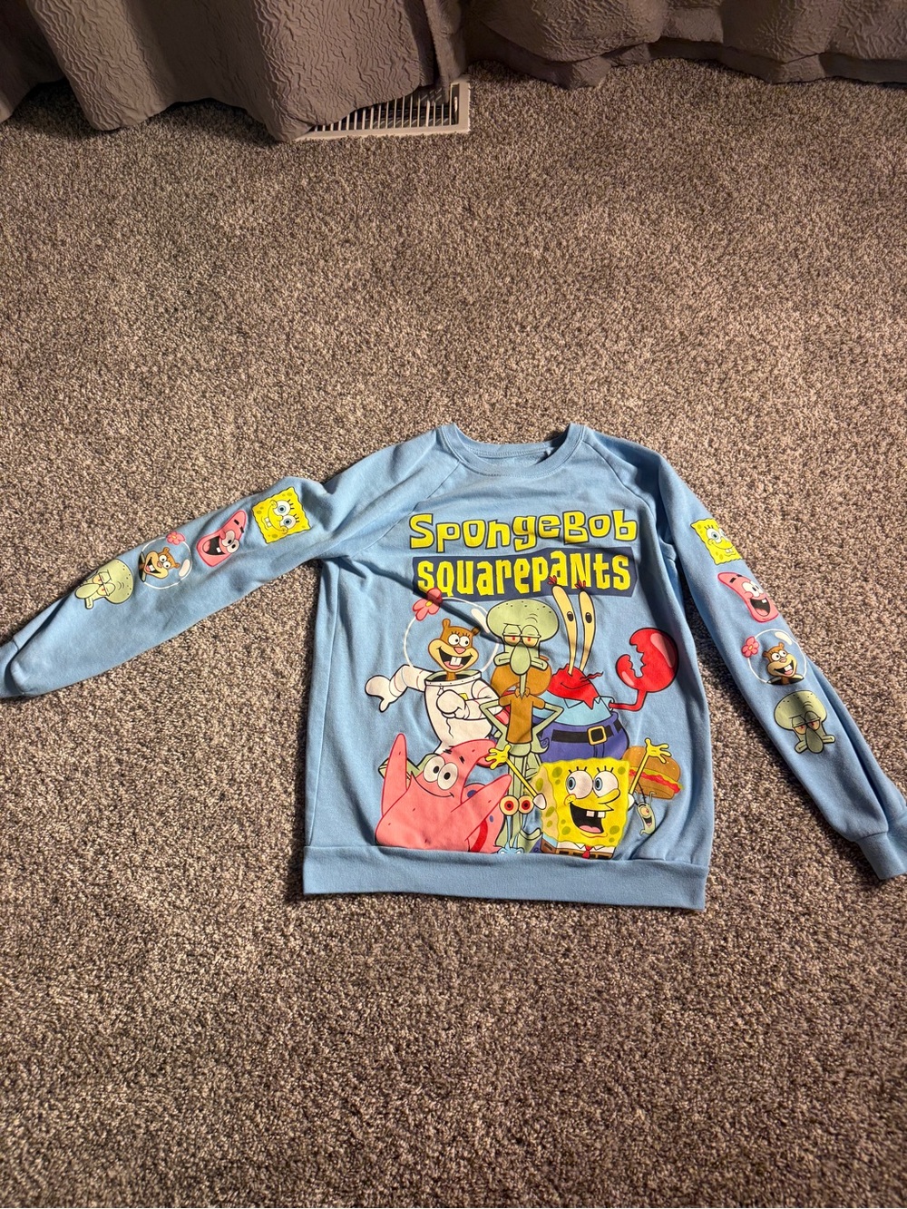 Nickelodeon SpongeBob SquarePants Light Blue Graphic Sweatshirt